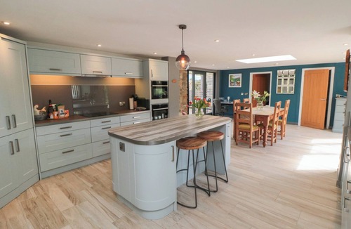 Scarborough Cottage | THOMPSON RIGG HOUSE, family friendly in Thornton-Le-Dale