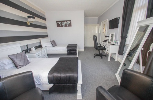 Pontefract House | Tower House Executive Guest House
