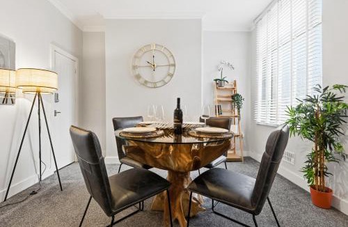 Clitheroe House | Town Centre Stylish 3 Bed Home- Perfect for Families-Workers