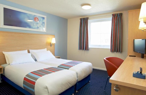 Aubourn Hotel | Travelodge Lincoln Thorpe on The Hill
