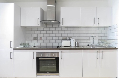 The Westside Apartment | Tudors eSuites Canal Side Apartments One Bedroom