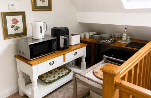 Whitestake Apartment | Two bed apartment, sleeps 5, ideal for work and family stays