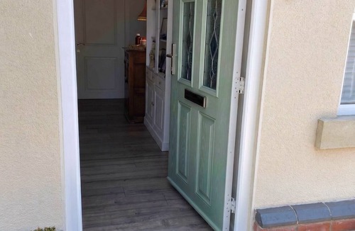 Whitestake Apartment | Two bed apartment, sleeps 5, ideal for work and family stays