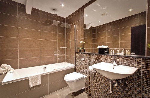 RopeWalks Apartment | Two-Bedroom Luxe Apartment 4 (Sleeps 7)