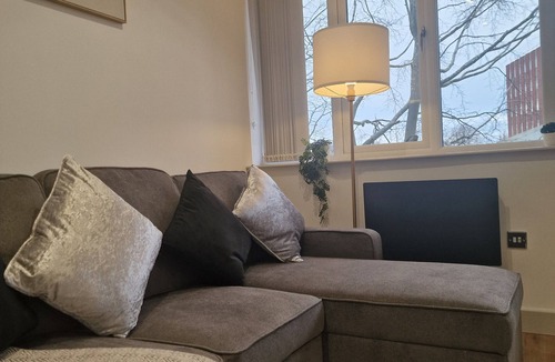 Cannock Apartment | Uebert Heights - Cannock, Stafforshire Sleeps 6 Centrally Located Free Parking