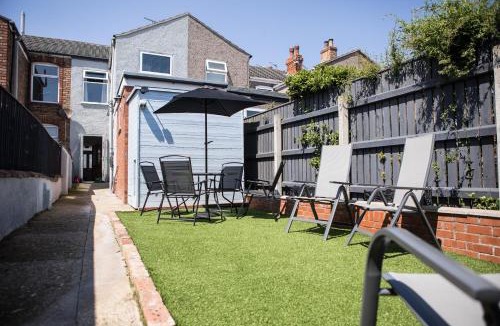 Cleethorpes House | Unique and Stylish close to Beaches Restaurants Shops
