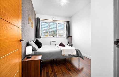 Birmingham City Centre Apartment | Urban Luxe 2BR Apartment in Birmingham JQ Sleeps 6 Free Parking
