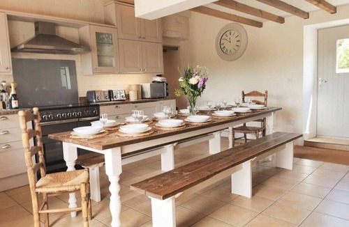 Bradbourne House | Valley View Barn - LUXURY DETATCHED BARN - DERBYSHIRE - Sleeps up to 14 persons