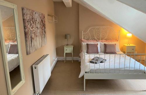 Liverpool House | Villa with Park Views close to Liverpool Centre