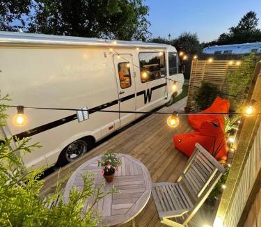 Thorpe Villa | Vintage 1980s Winnebago