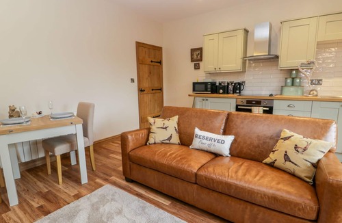 Scarborough Cottage | Wagtail Nest, Northfield Cottage