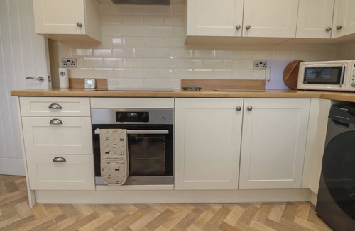 Scorton Cottage | WARDENLEA, pet friendly, with open fire in Scorton