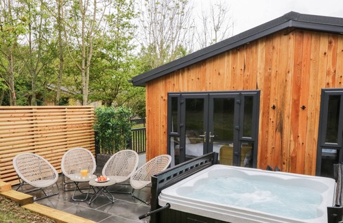 Allithwaite House | WATCH TREE LODGE, family friendly, with hot tub in Allithwaite