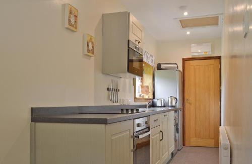 Tansley House | Waterfall Cottage