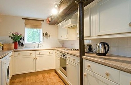 Dereham Apartment | Waterside Apartment Beautiful Mill Conversion in Rural Norfolk