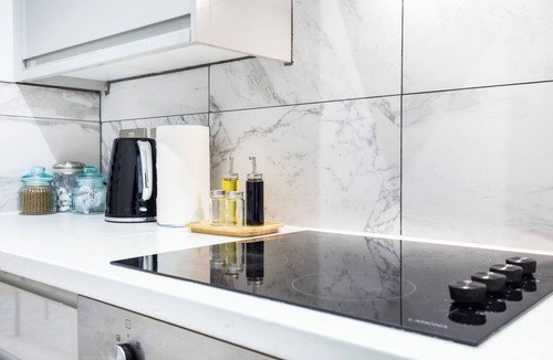 Hammersmith and Fulham Apartment | Welcome to Plotseeker’s 3 Bedroom Apartment by River Thames