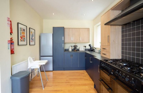 Manchester House | Welcoming 5BR Flat in Manchester