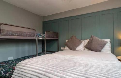 Scarborough Apartment | Westbourne Villas