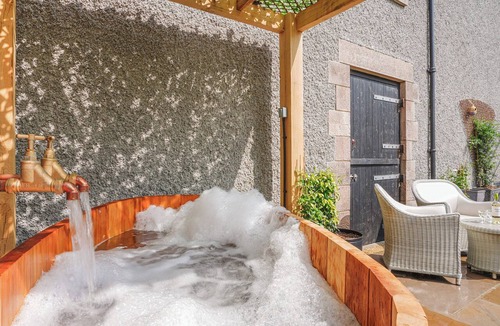 Winster Cottage | Westhills Courtyard - The Loft