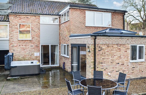 Walkington Cottage | What a great house for a family celebration.