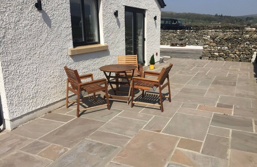 Austwick House | Wheelchair Accessible Cottage near Austwick, Great base for the Three Peaks