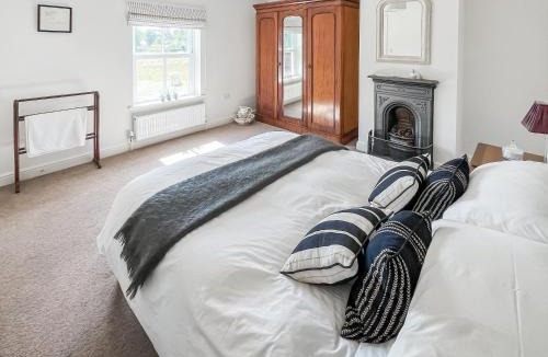 Tetford House | Windmill Cottage