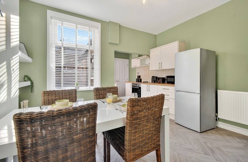 York Cottage | WINDSOR JAY, family friendly, with a garden in York