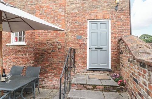 North Dalton Cottage | WOLDS WAY, pet friendly, character holiday cottage in Great Driffield