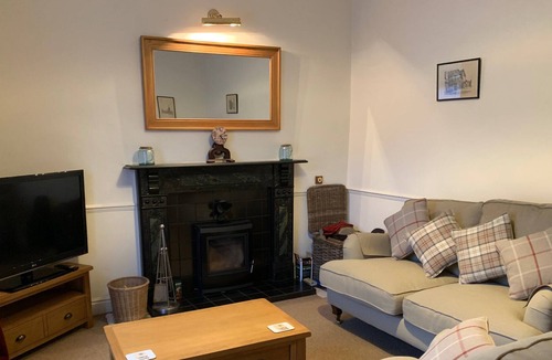 Reeth Cottage | Wonderful cottage, sleeps 6, welcomes 2 dogs, short walk to pub, walks straight from the door, WiFI