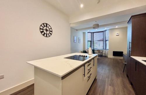 Waterloo Apartment | Wonderful Luxury Two Bedroom Duplex Apartment