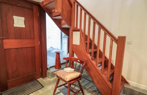 Kendal House | Wood Cottage