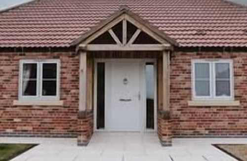 Sleaford House | Woodhaven Stays