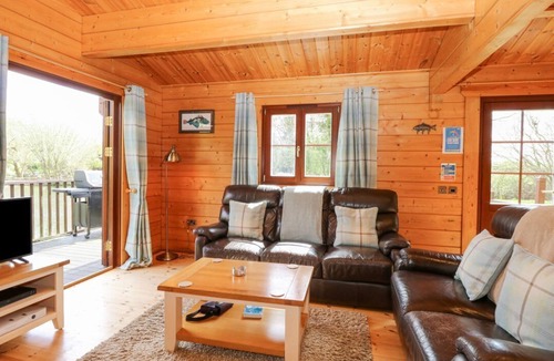Badwell Ash Cabin | Woodpecker Lodge, Badwell Ash.