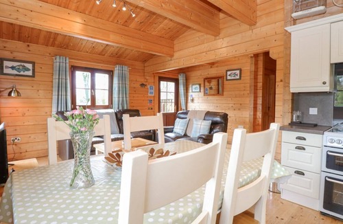 Badwell Ash Cabin | Woodpecker Lodge, Badwell Ash.