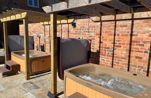 Frampton House | Wyberton House Holiday Lets
