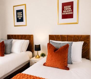 Cleethorpes House | Yarra House Sleeps 10