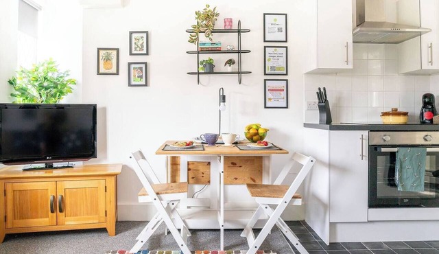 #09 Modern 2 bed Apart| Sleeps 5| near BHX NEC