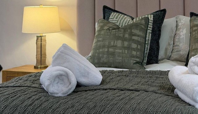 1 Bed in Stoney Middleton (oc-h34612)