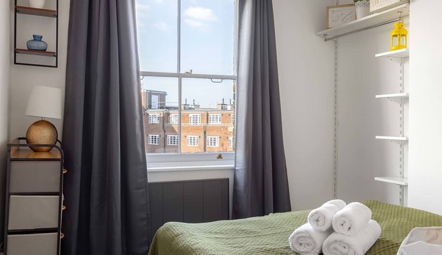1-bed penthouse Notting Hill