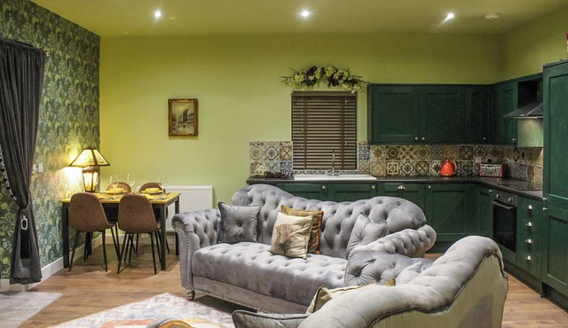 1 bedroom accommodation in Hatfield Woodhouse, Nr. Doncaster