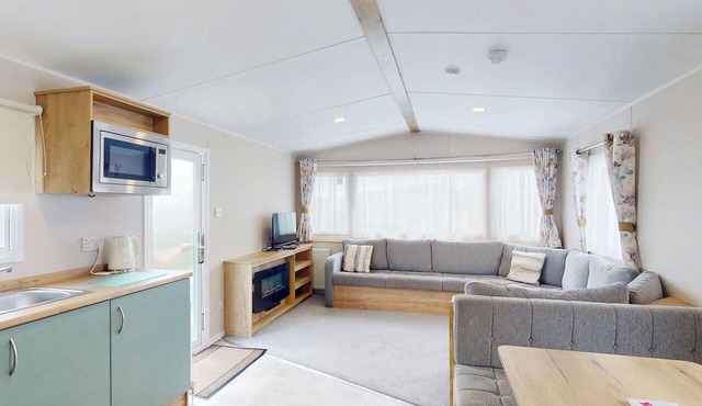 1 bedroom accommodation in Crowle