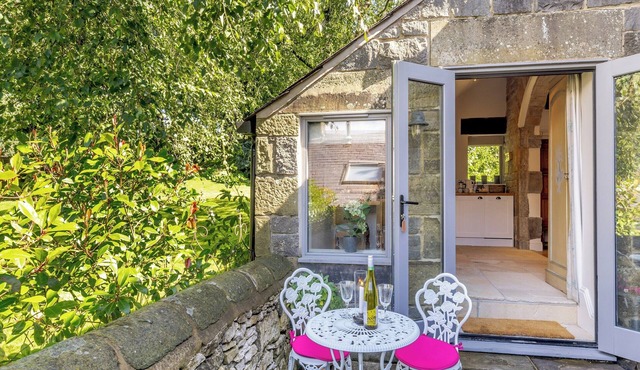 1 bedroom accommodation in Wheston, near Tideswell