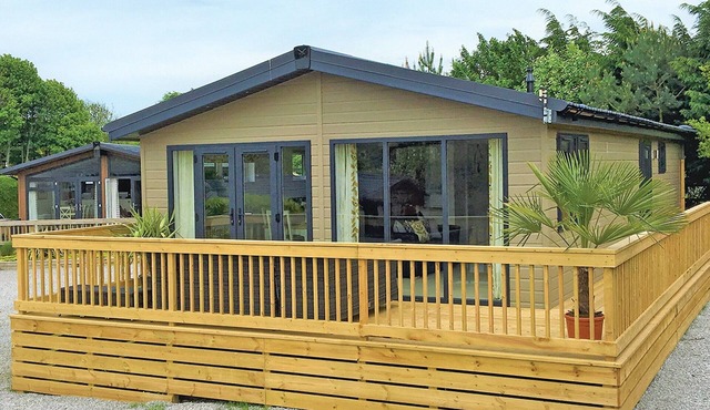 2 bedroom accommodation in Little Weighton, Nr Beverley