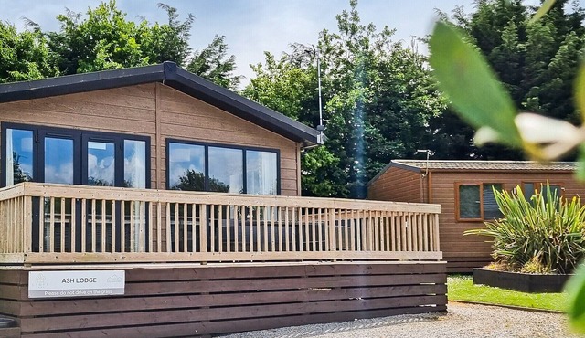 2 bedroom accommodation in Little Weighton, Nr Beverley