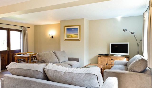 2 bedroom accommodation in Carsington, near Ashbourne
