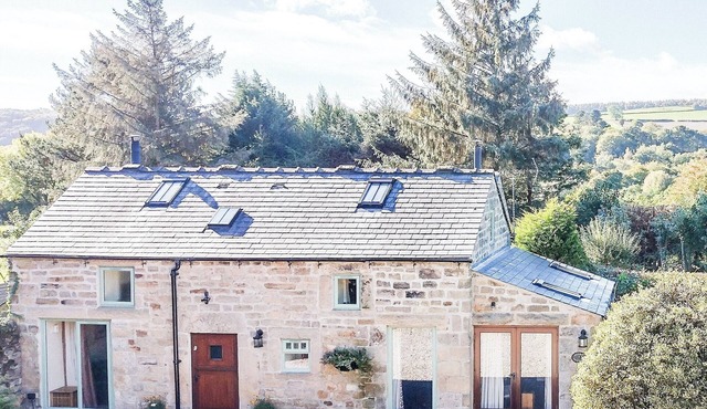 2 bedroom accommodation in Ashover