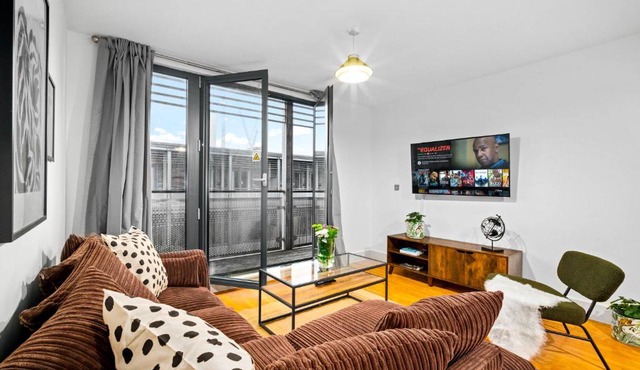 2Bed Arcadian Apartment - Balcony - Secure Parking 48Arc