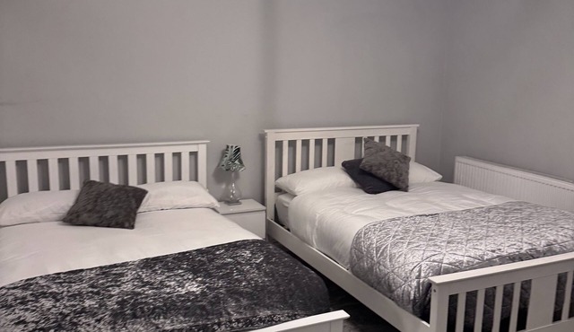 3-Bed House | 5 beds | Free Parking | Near Co-op Live & Etihad | Manchester
