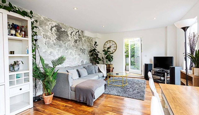 3 Bed Penthouse in Shoreditch