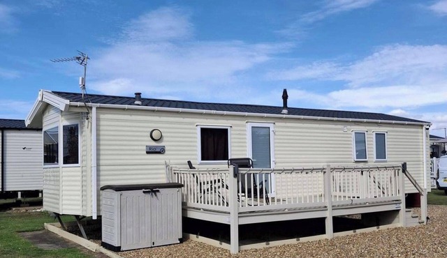 3 bedroom caravan Heacham by amenities